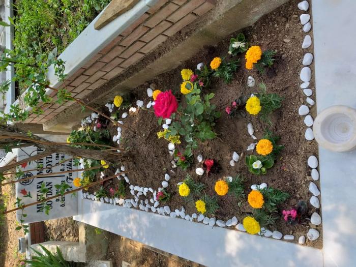 Bursa Gemlik Mezar Bakimi  "09 Mayıs 2019"