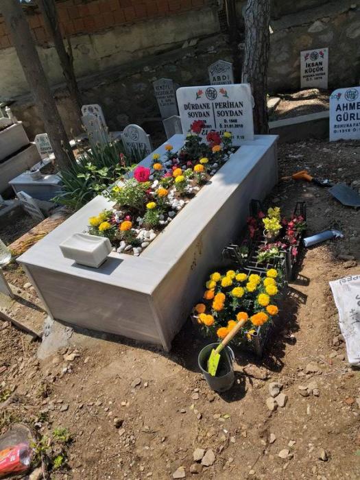 Bursa Gemlik Mezar Bakimi  09 Mayıs 2019